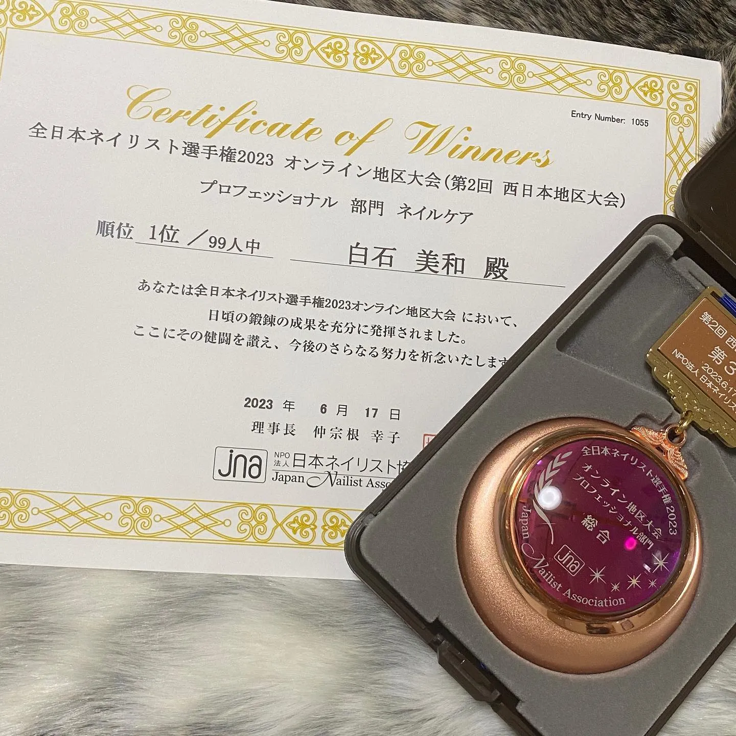 ﾟ･*:.｡. .｡.:*･゜ﾟ･*:.｡. .｡.:*･゜...