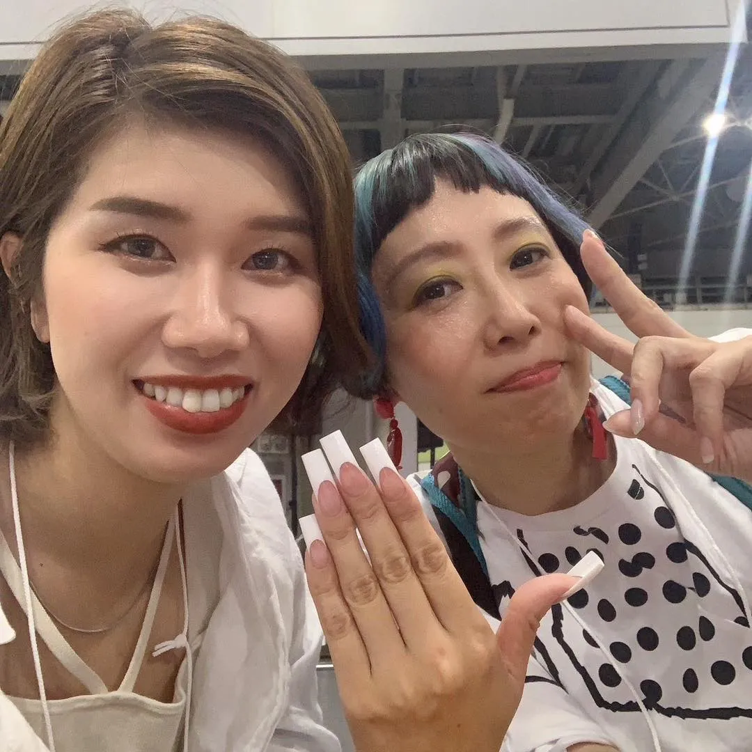 ﾟ･*:.｡. .｡.:*･゜ﾟ･*:.｡. .｡.:*･゜...