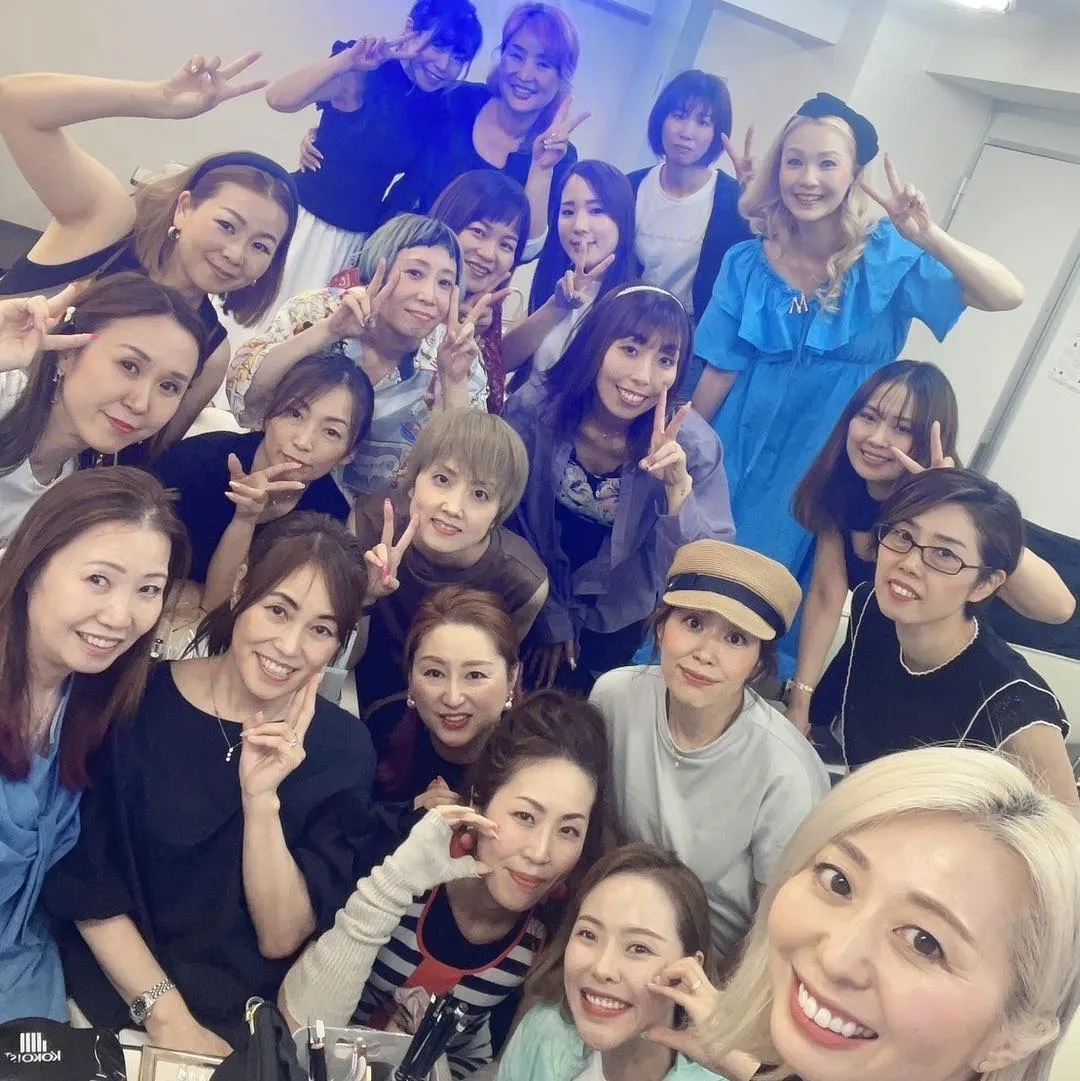 ﾟ･*:.｡. .｡.:*･゜ﾟ･*:.｡. .｡.:*･゜...