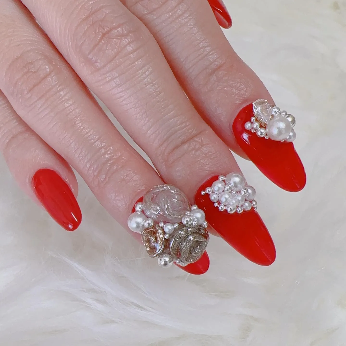 ﾟ･*:.｡. .｡.:*･゜ﾟ･*:.｡. .｡.:*･゜...