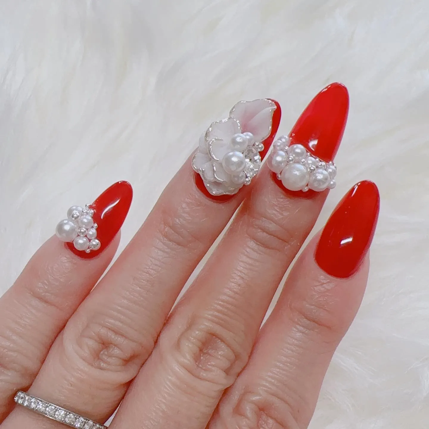 ﾟ･*:.｡. .｡.:*･゜ﾟ･*:.｡. .｡.:*･゜...